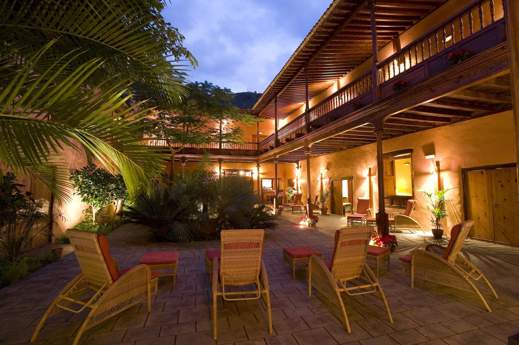 Hotel Livvo La Quinta Roja การาชิโก ภายนอก รูปภาพ
